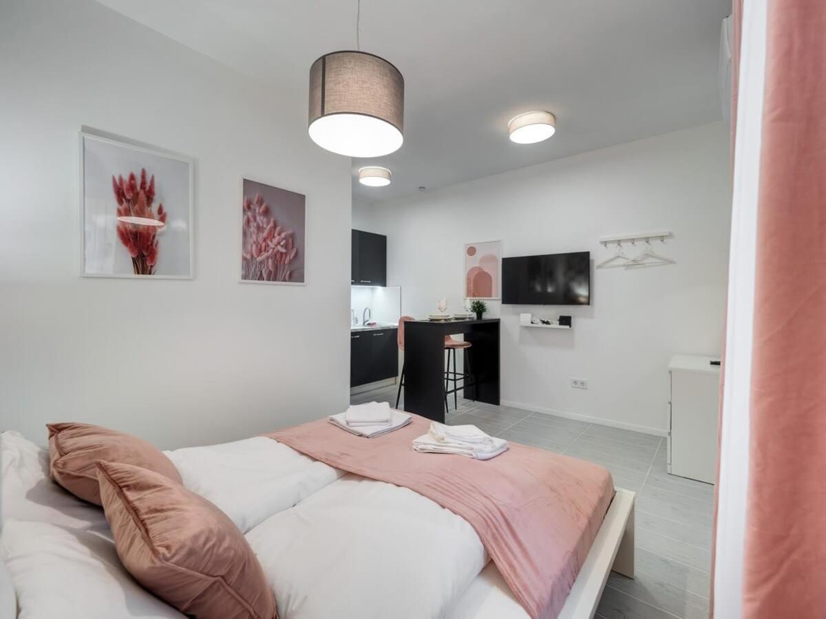 Cute Central Studio With Ac Budapest Exterior foto