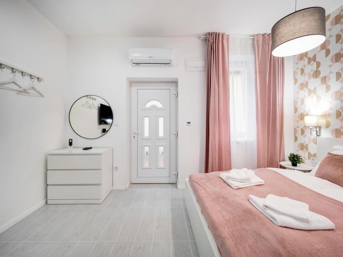 Cute Central Studio With Ac Budapest Exterior foto