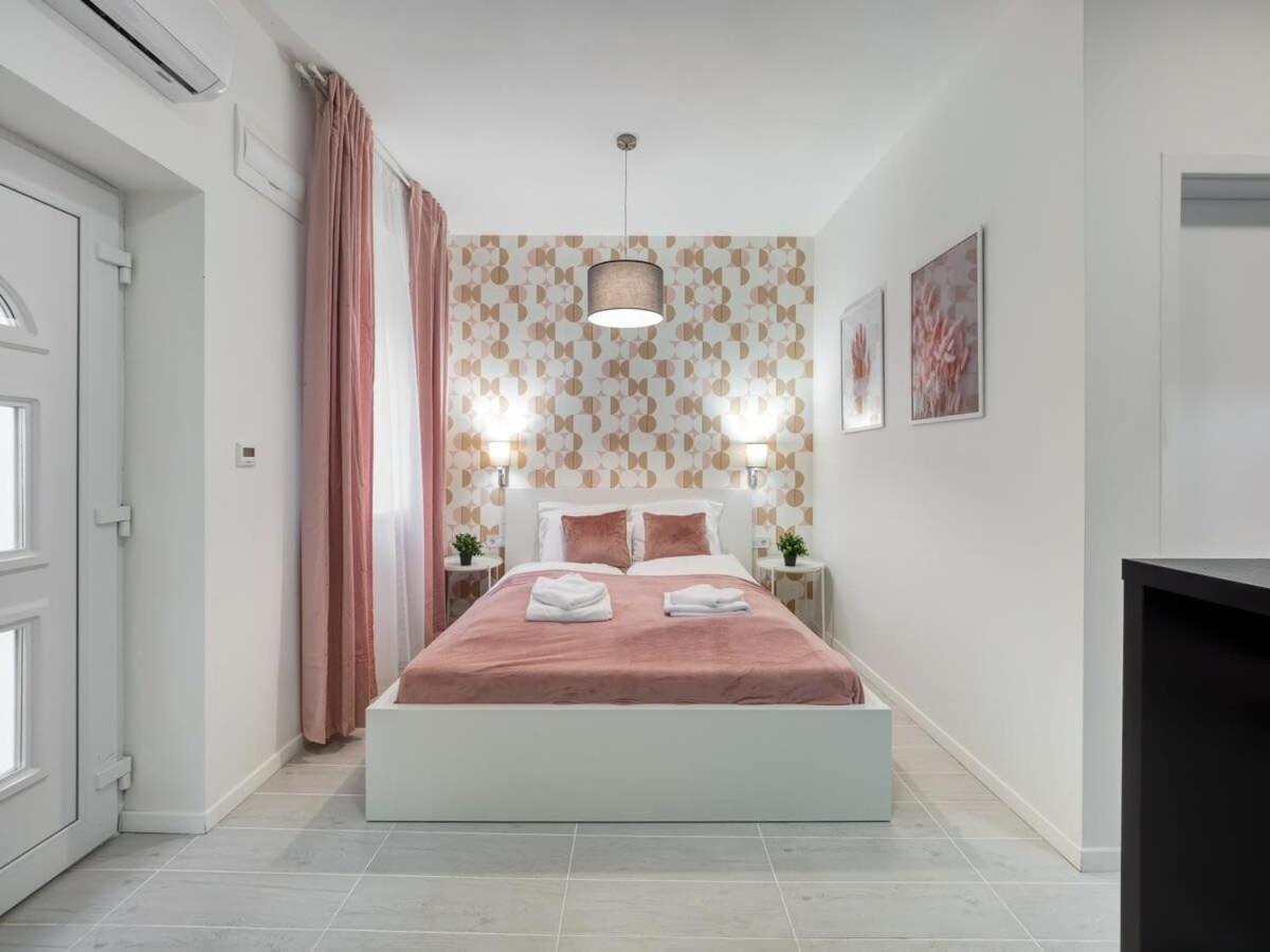 Cute Central Studio With Ac Budapest Exterior foto